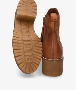 Botines Blanco y negro20222 en cuero