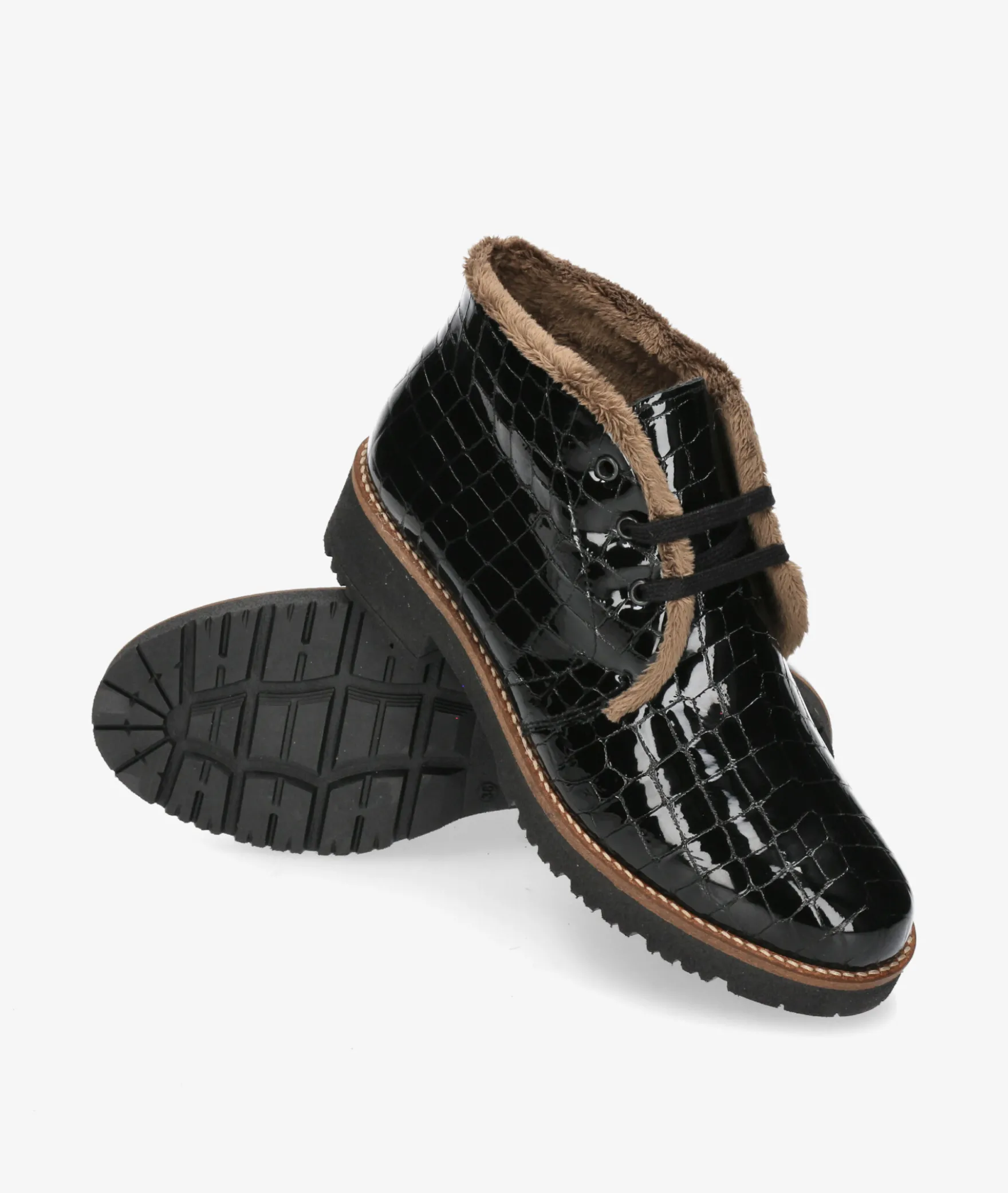 Botines Pitillos10773 en charol negro