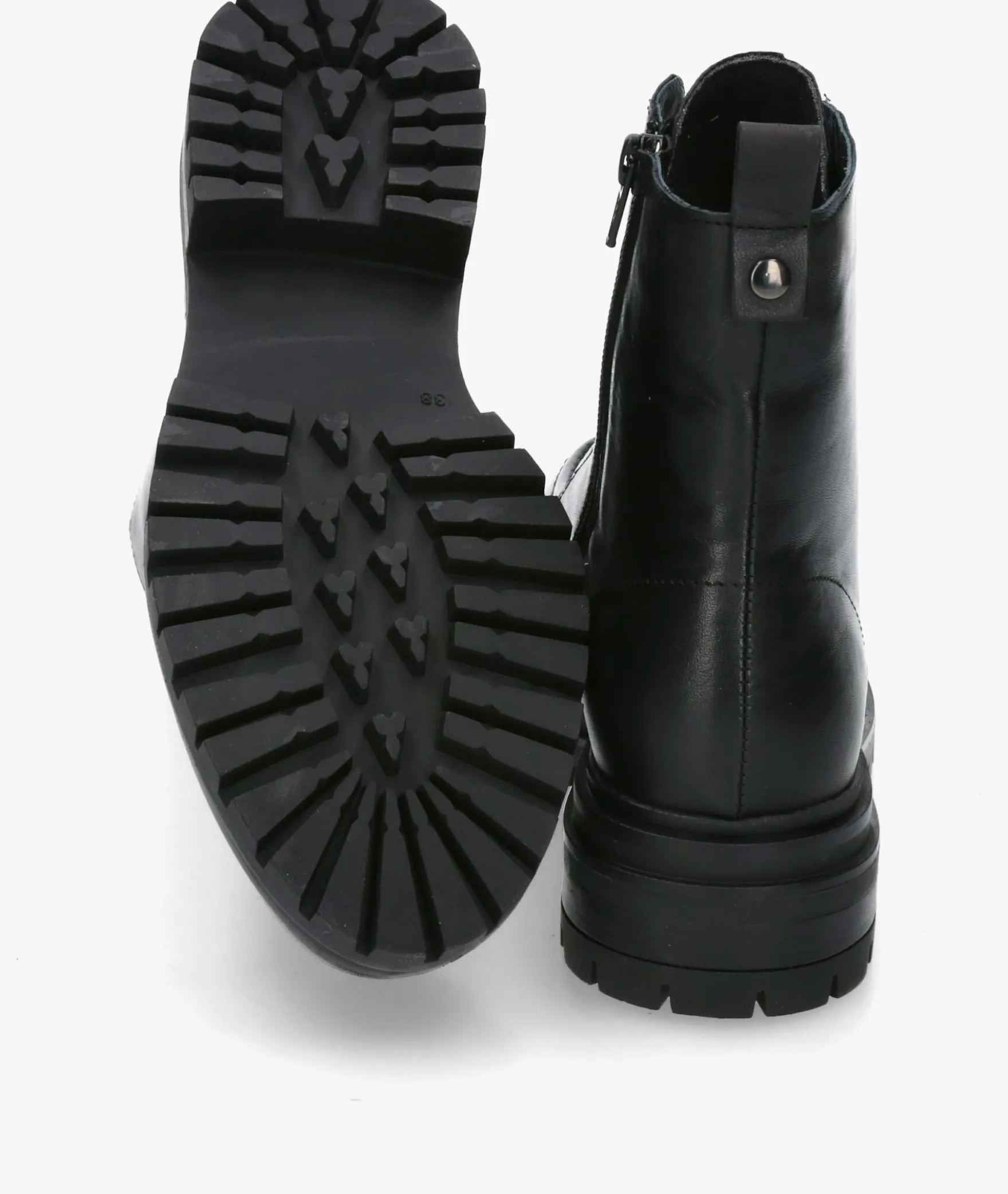 Botines TraverisB-3502 en negro
