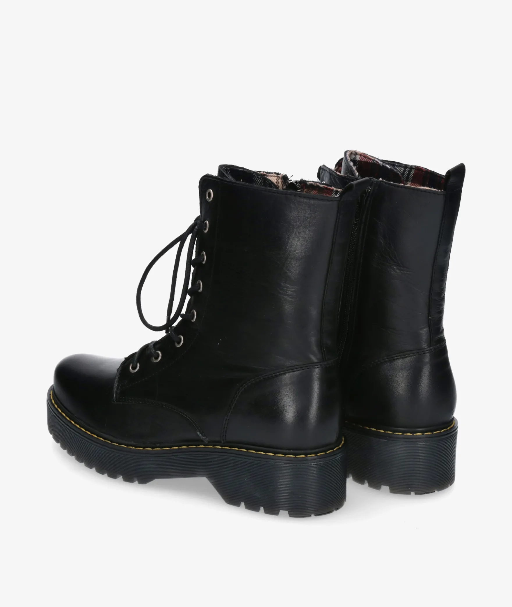 Botines TraverisB2139A en negro