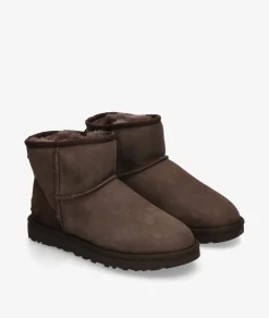 Botines UGGCLASSIC MINI II en marrón