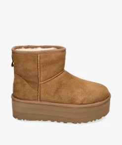 Botines UGGCLASSIC MINI PLATFORM en cuero