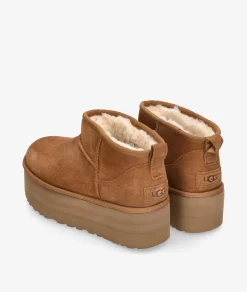 Botines UGGCLASSIC ULTRA MINI PLATFORM en cuero