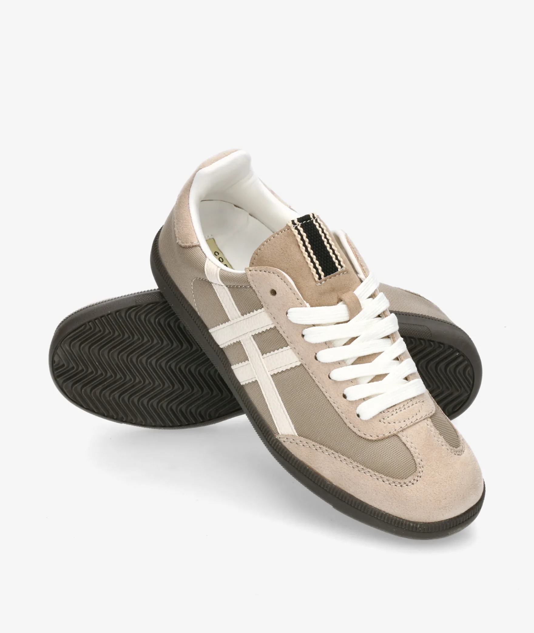 Deportivos CORINAM5520 en beige