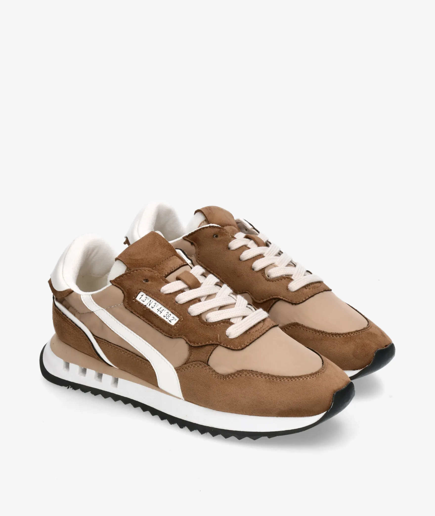 Deportivos CORINAM5580 en beige