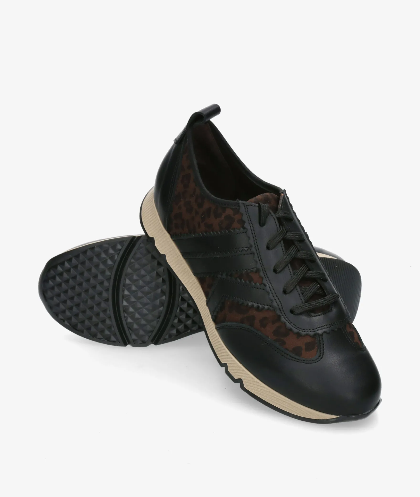 Deportivos Kénnebec619-K en negro