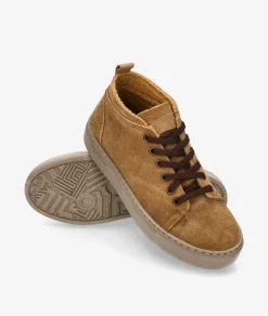 Deportivos Natural World6122 en serraje camel