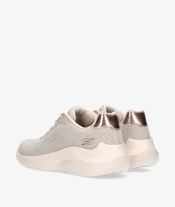 Deportivos Skechers 117679 en blanco