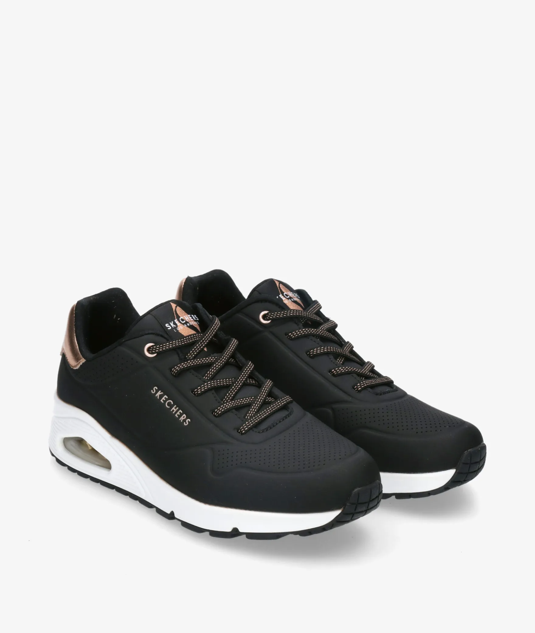 Deportivos Skechers 155196 en negro