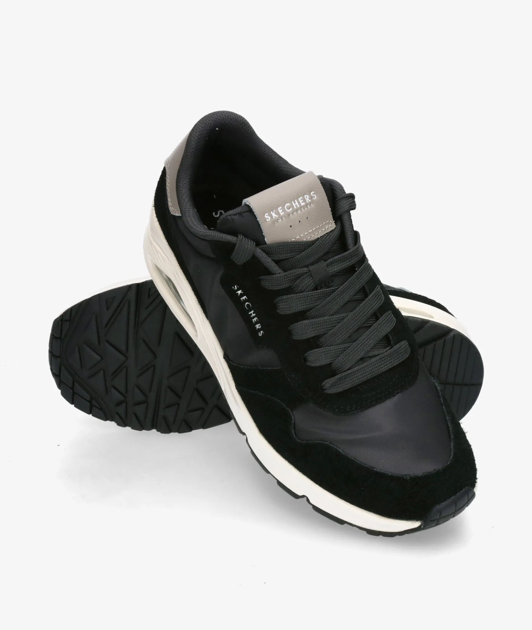 Deportivos Skechers 183053 en negro