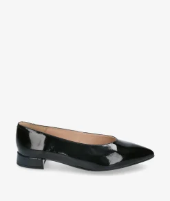 Salones bloom&you DAFNE en charol negro