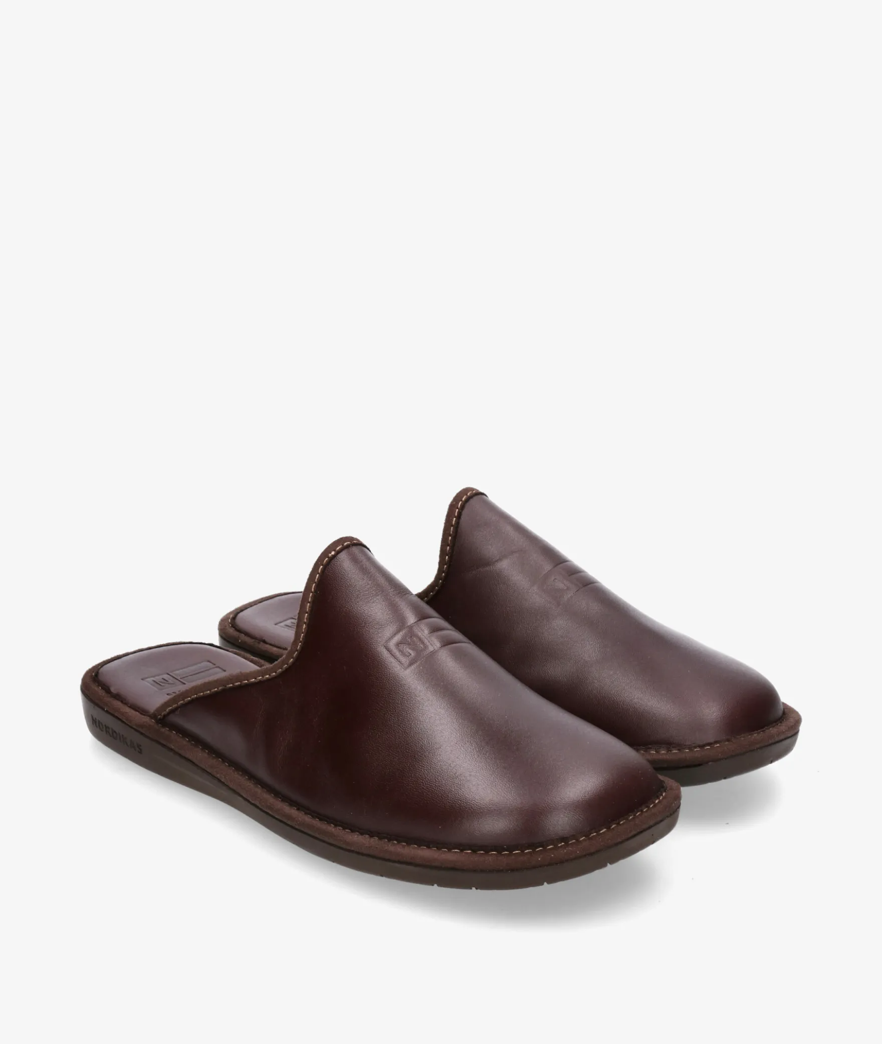 Zapatillas de casa Nordikas188/F en burdeos