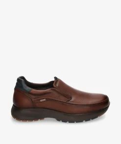Zapatos casual Fluchos F2064 en cuero