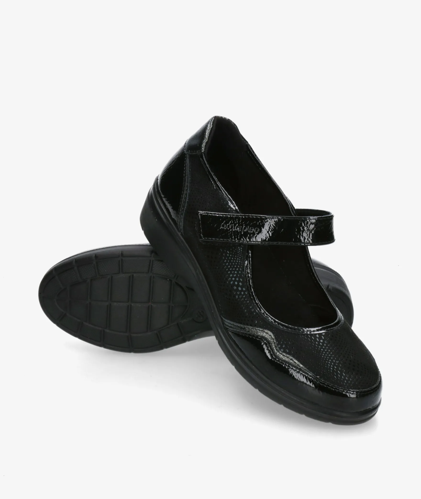 Zapatos confort Amarpies 29381 en charol negro