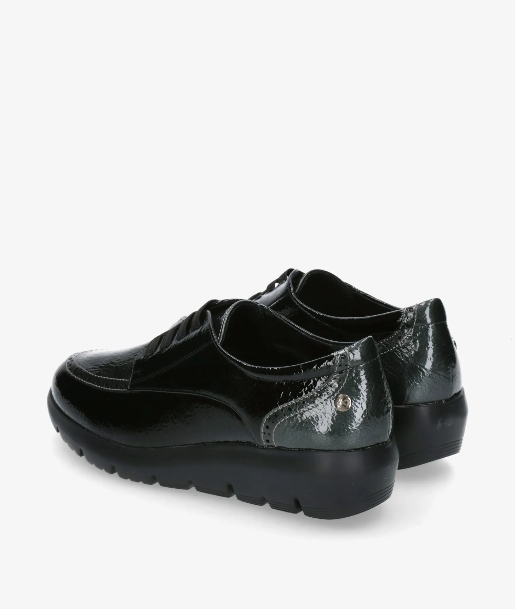 Zapatos confort Amarpies 29308 en charol negro