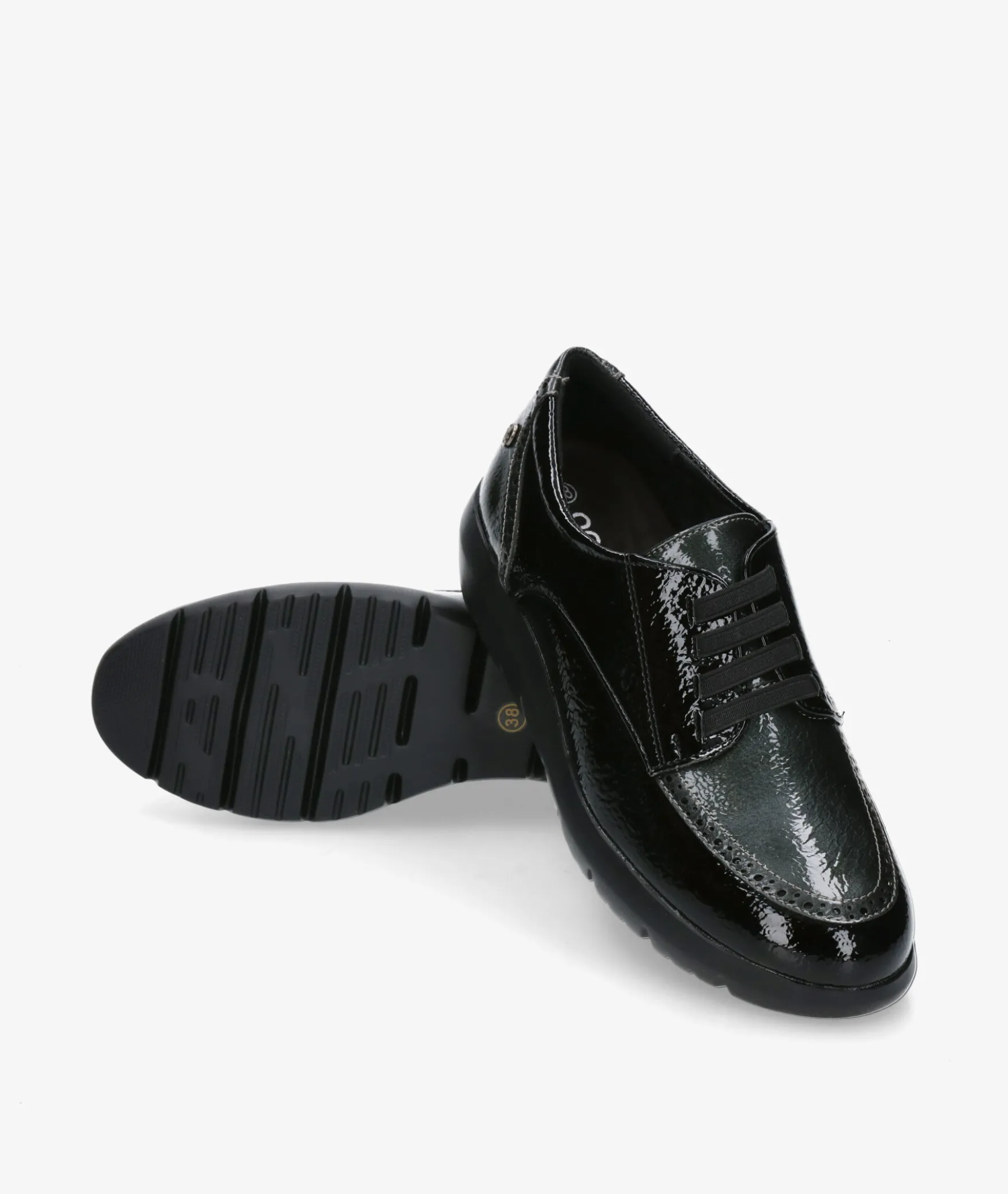 Zapatos confort Amarpies 29308 en charol negro