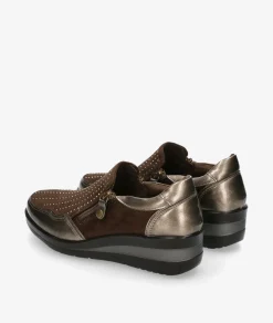 Zapatos confort Amarpies 29385 en taupe metalizado
