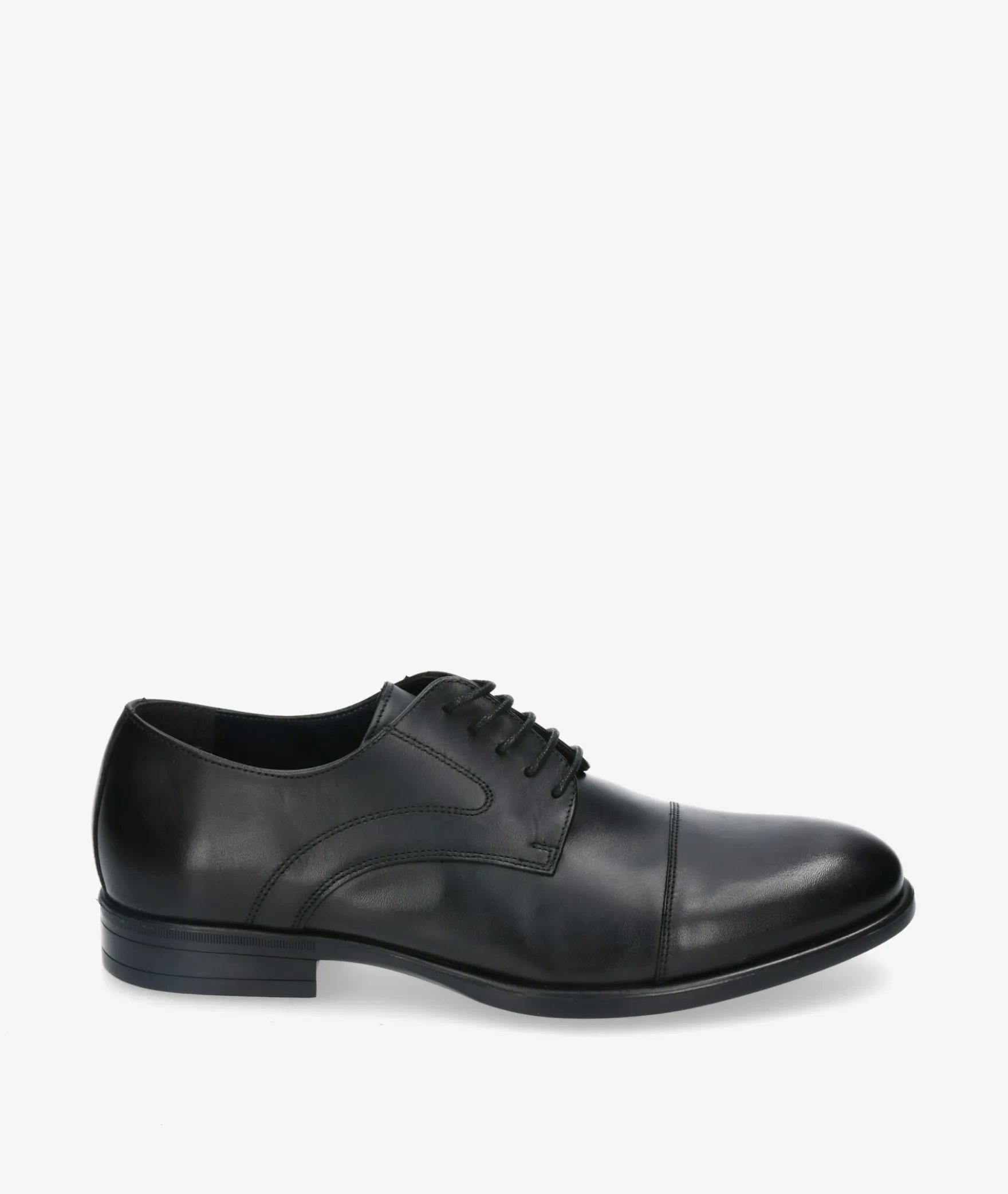 Zapatos de vestir Kénnebec S-016 en negro