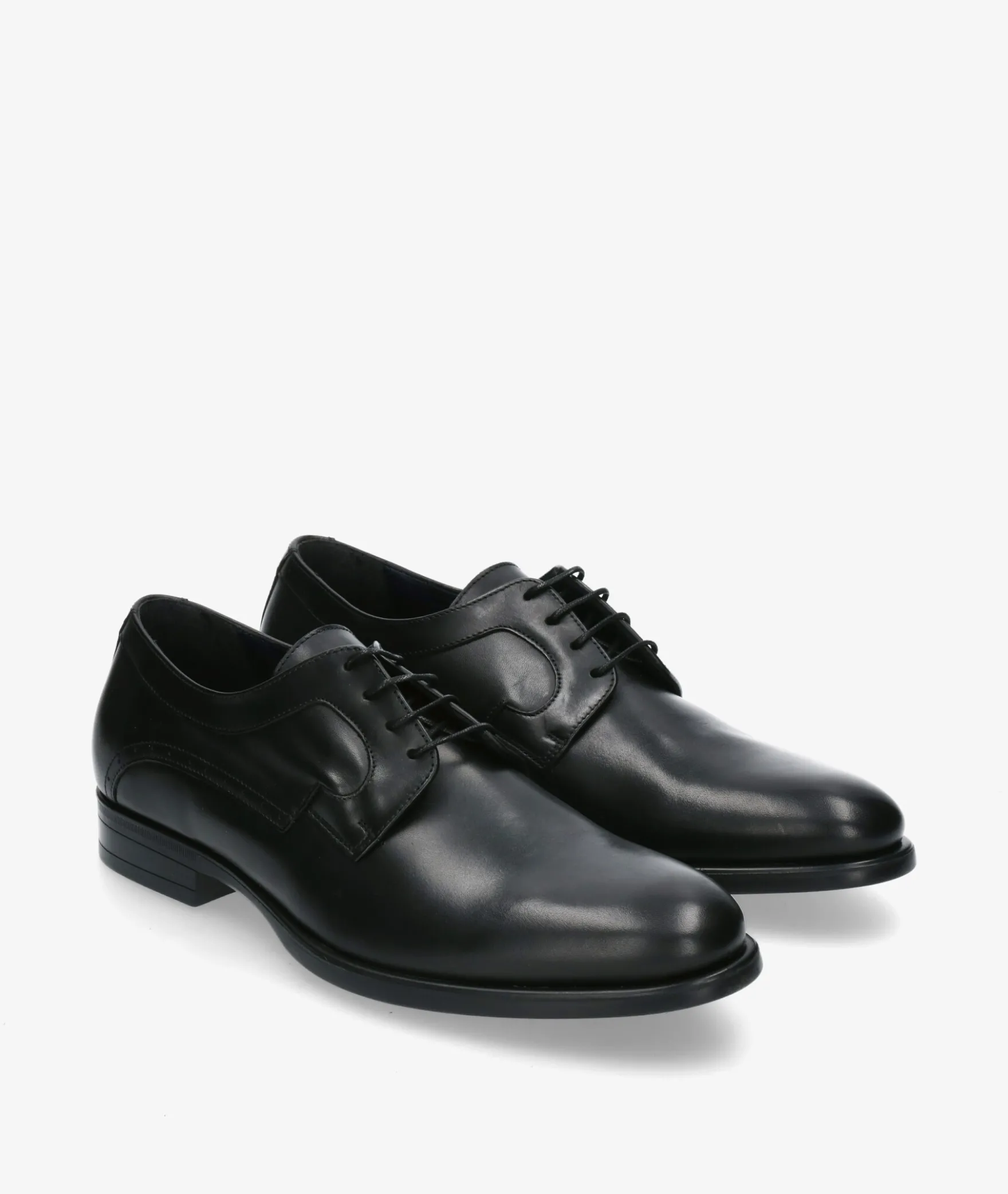Zapatos de vestir Kénnebec S-020 en negro