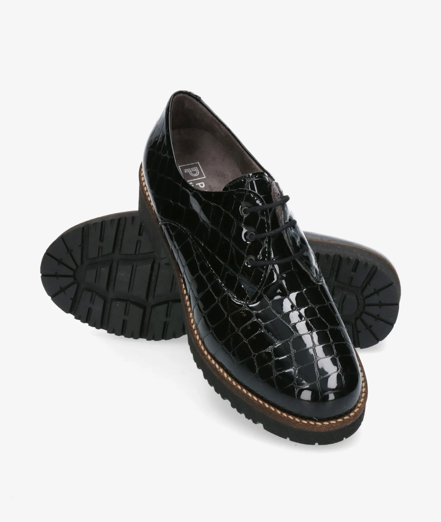 Zapatos inglés Pitillos 10771 en charol negro