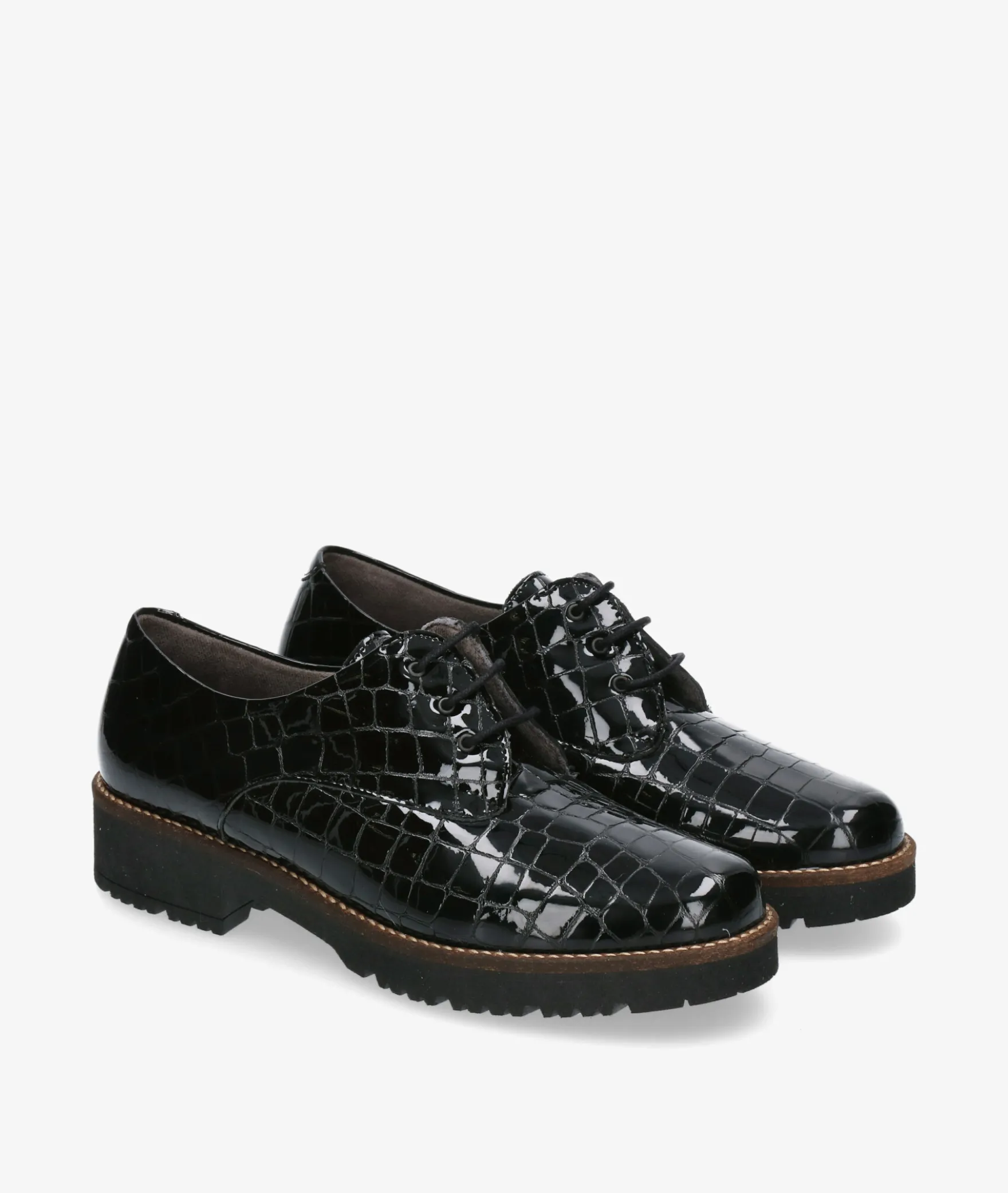 Zapatos inglés Pitillos 10771 en charol negro