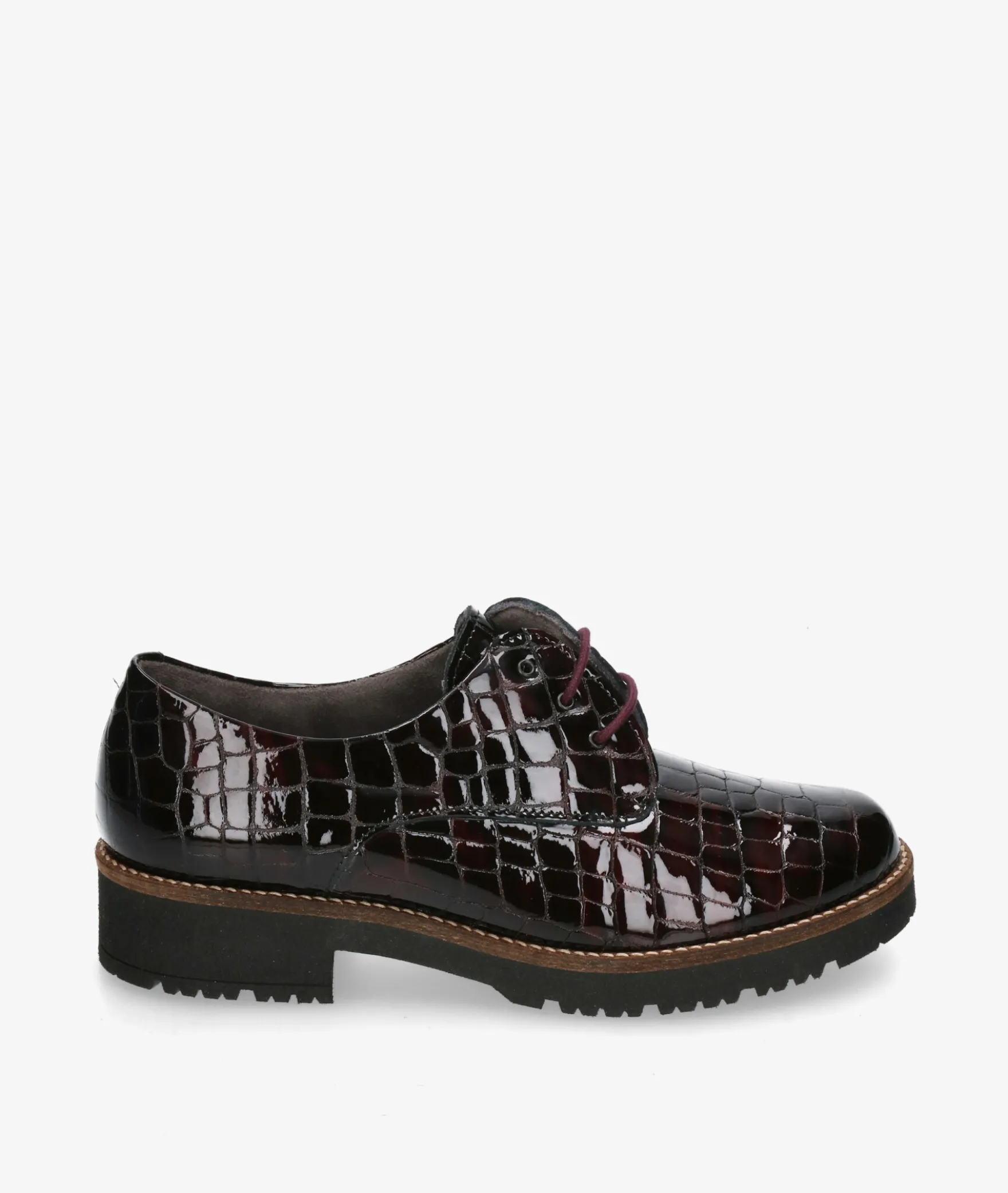 Zapatos inglés Pitillos 10771 en charol burdeos