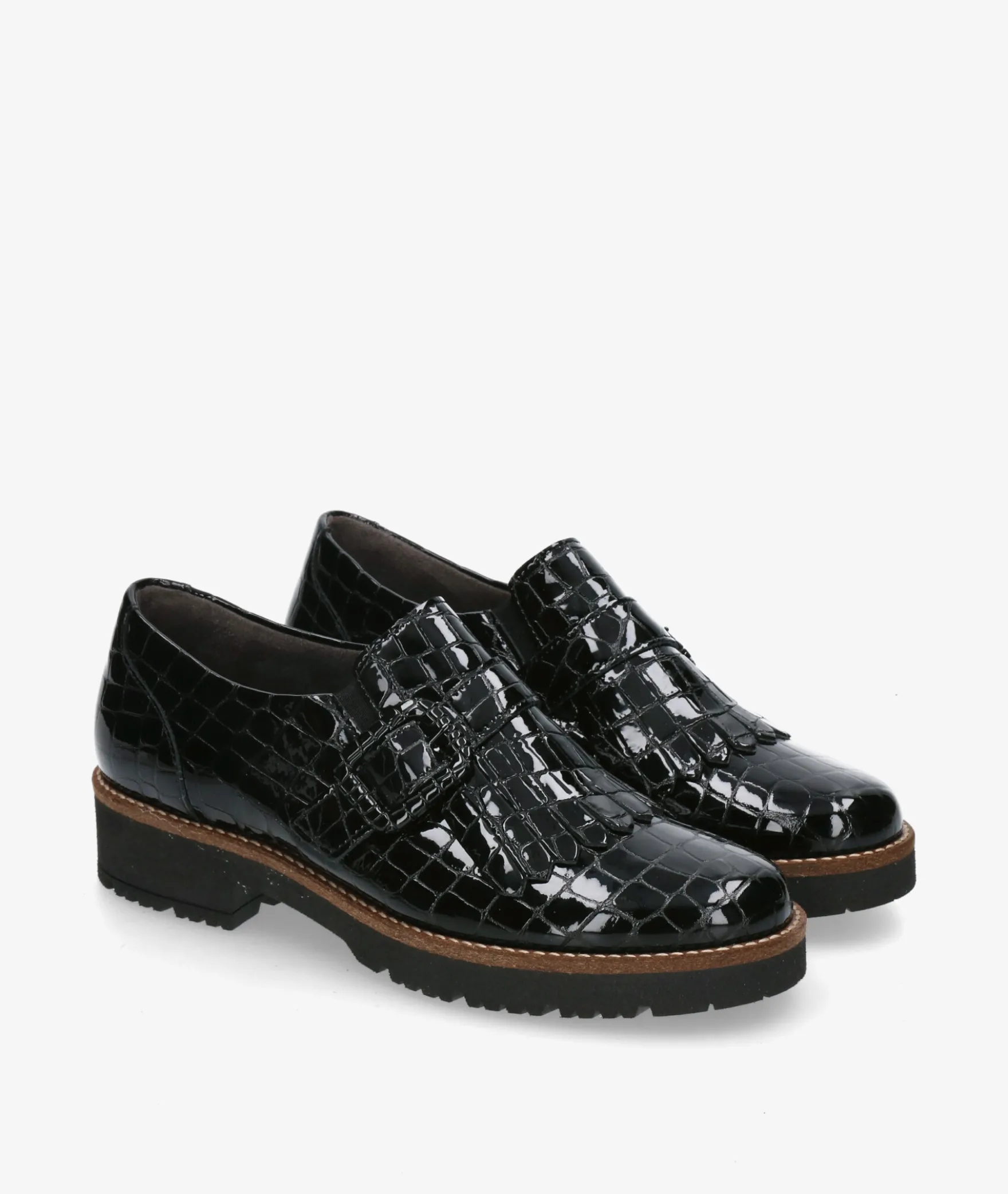Zapatos Pitillos10772 en charol negro